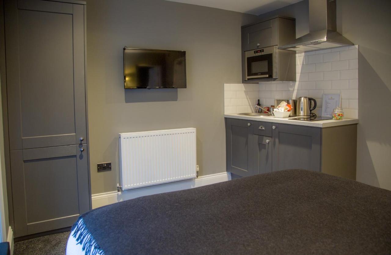 Winckley Stays Престон Екстер'єр фото A studio apartment in the UK
